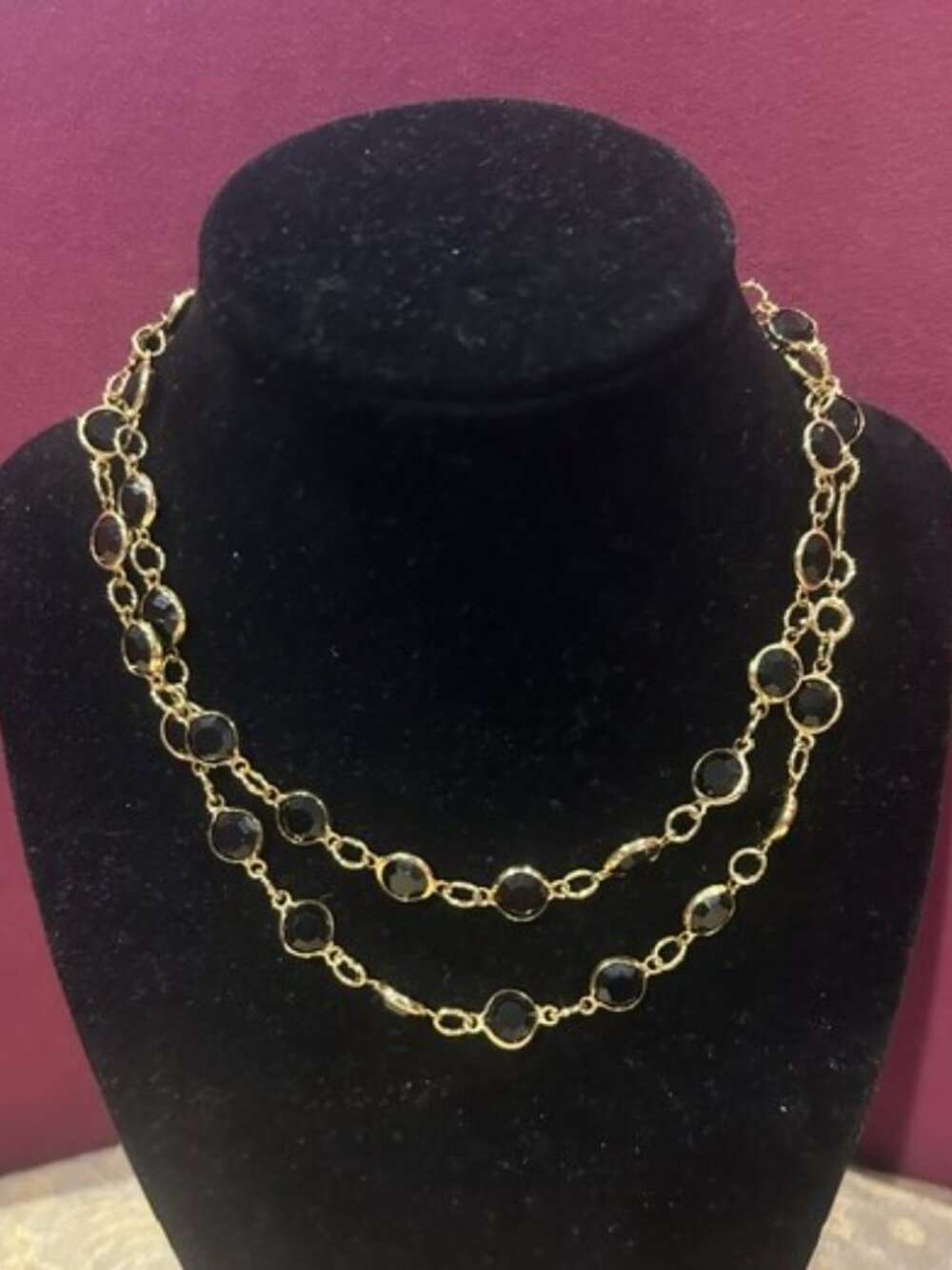 RAFAELIAN Black AUSTRIAN CRYSTAL Bezel-Set Station Gold NECKLACE